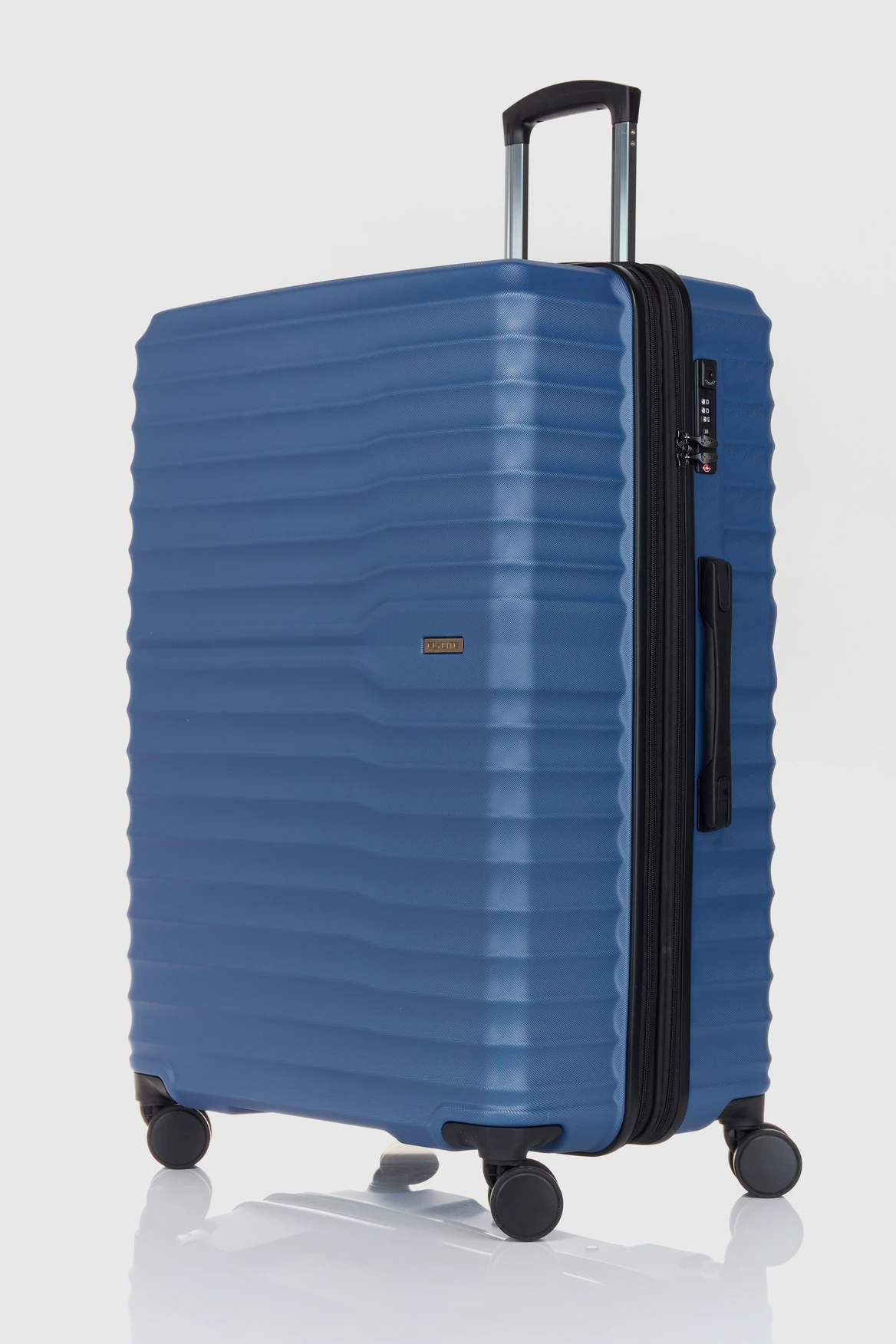 Berlin 78cm Suitcase