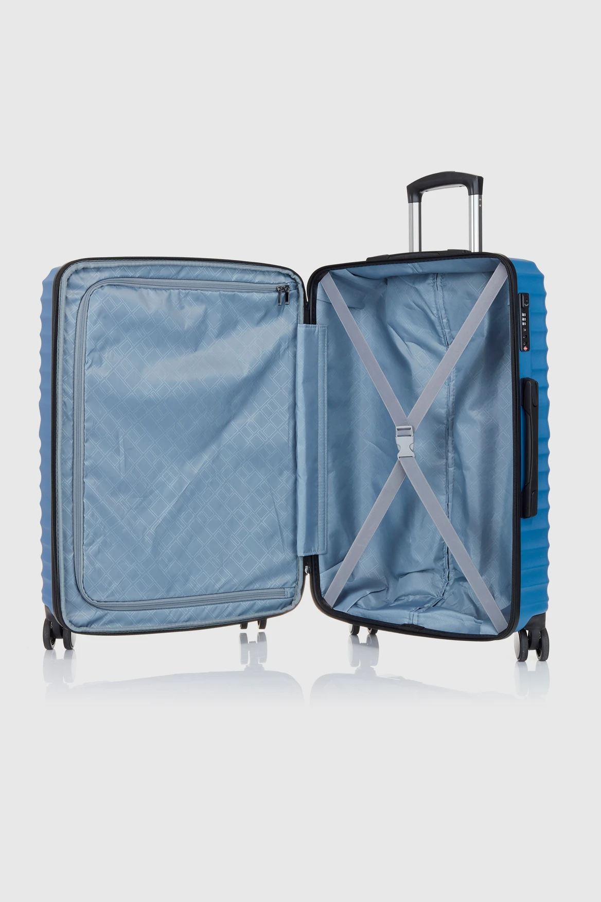 Berlin 78cm Suitcase - Image 3