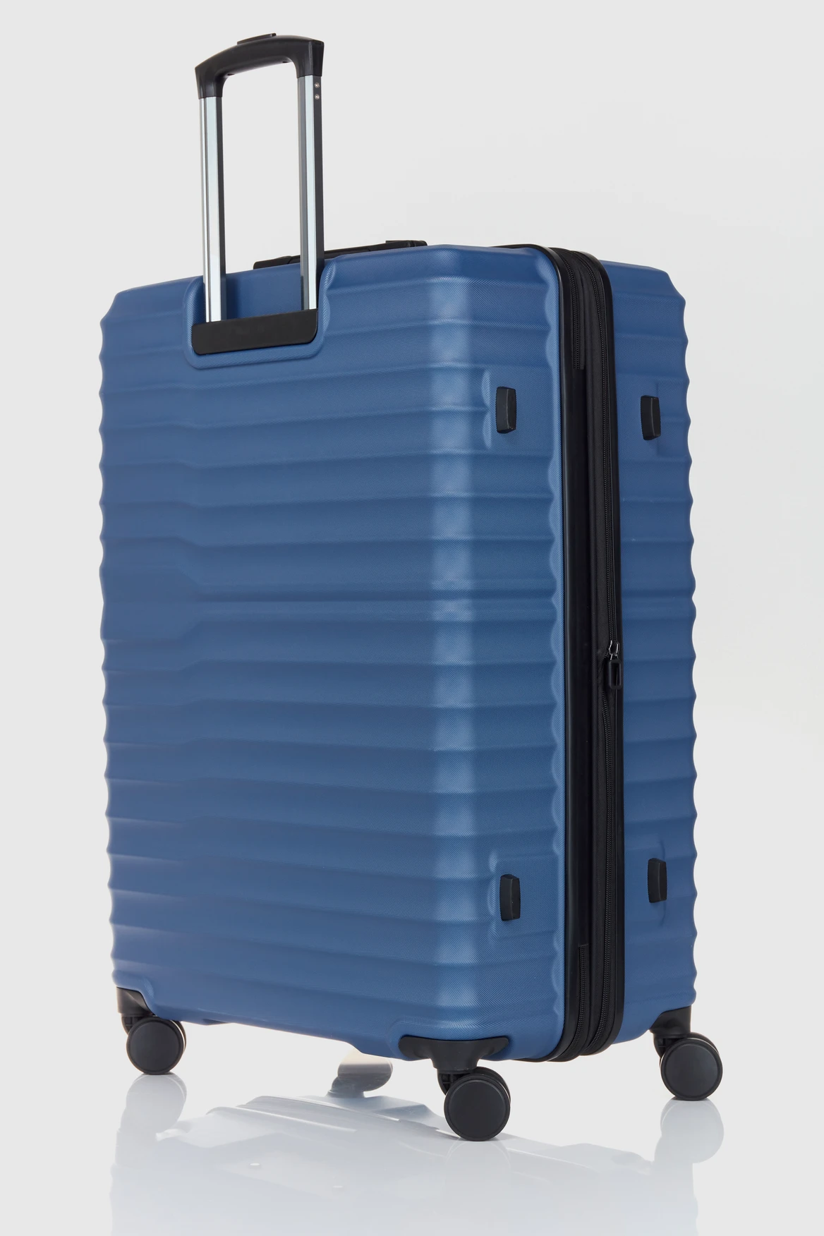 Berlin 78cm Suitcase - Image 5