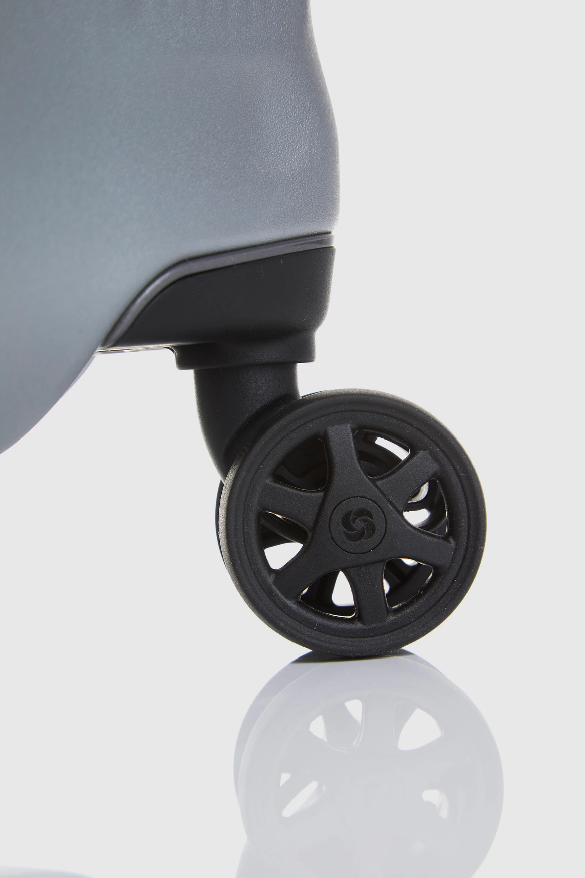 Samsonite Nuon 55cm Suitcase - Image 6