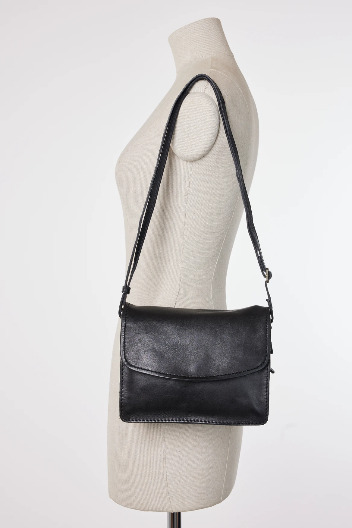 Gwen Leather Stitch Flapover Bag - Image 4